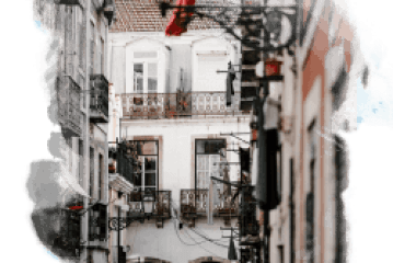 a narrow city street
